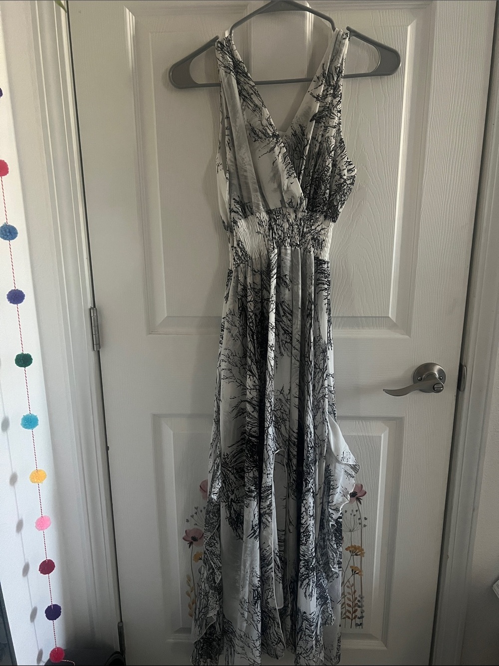 Flowing Black and White V-Neck Maxi Dress